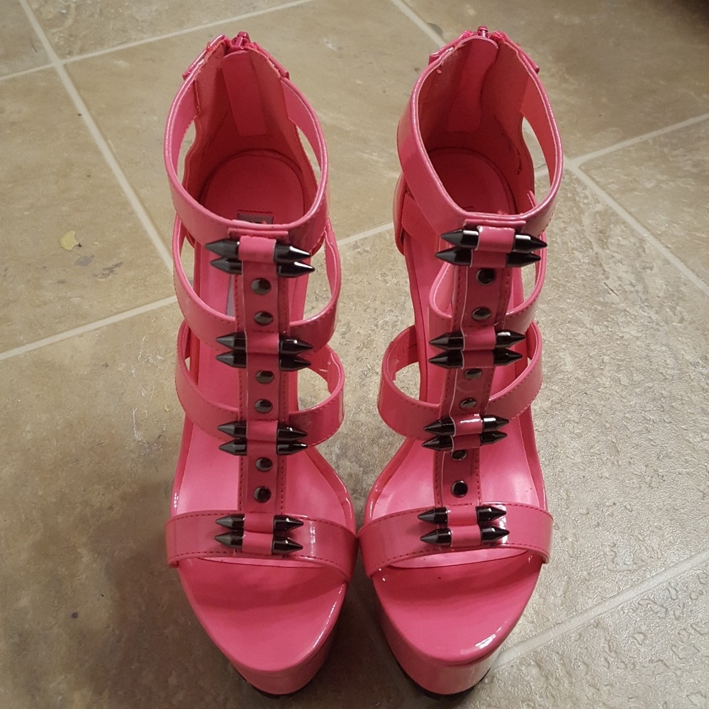 Steve Madden Pink Patent Heeled